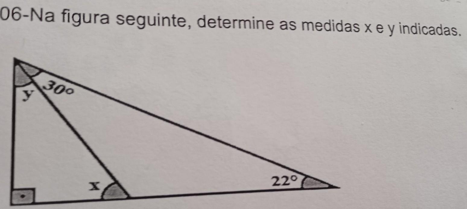 06-Na figura seguinte, determine as medidas x e y indicadas.