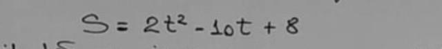 01.se a 2 função de posição de um móvel( no s.i.) é dada por s= 2t^2-10t+8 Quais são os instantes em que um móvel passa na origem das posição?