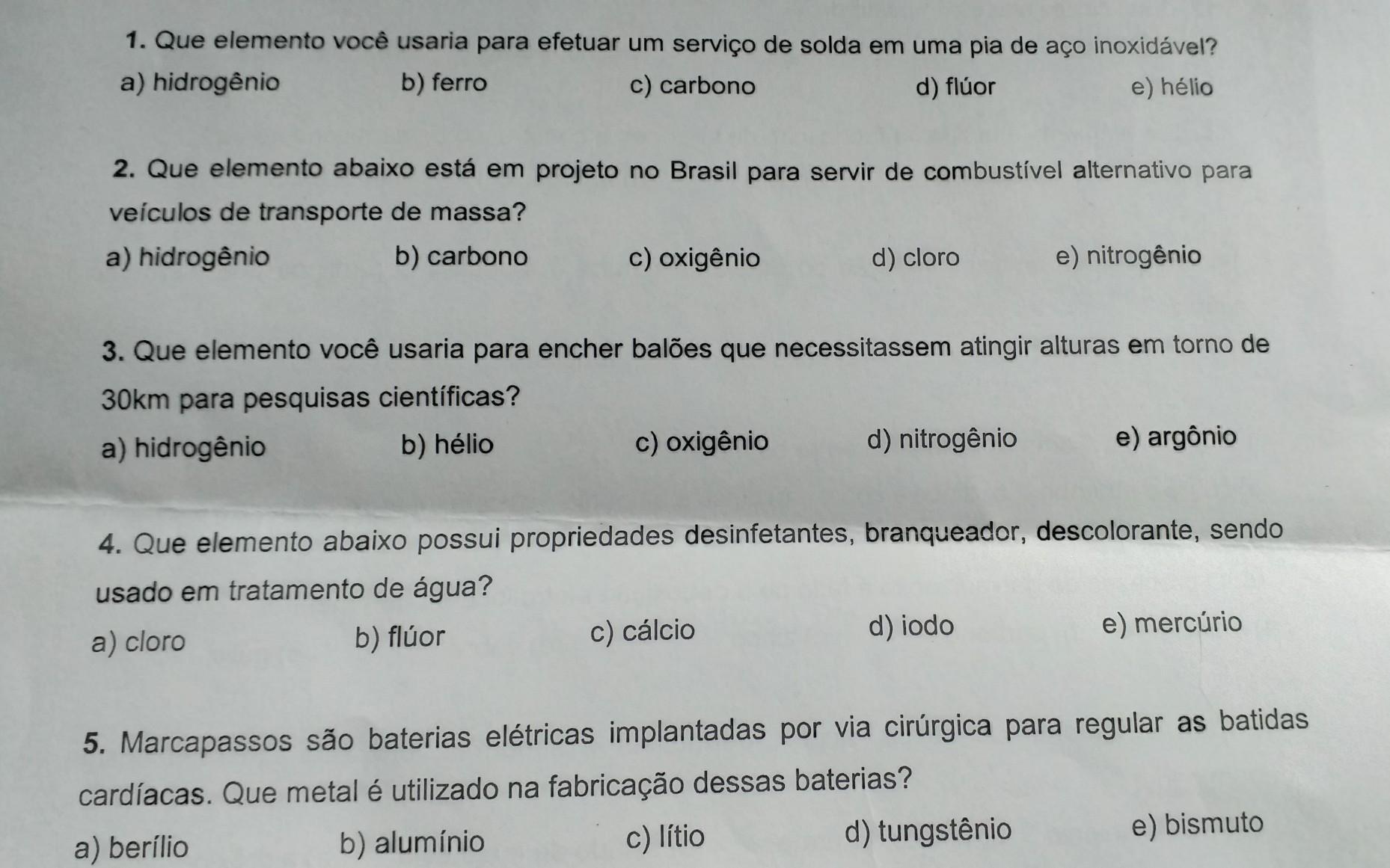 tá anexado a foto e as perguntas​