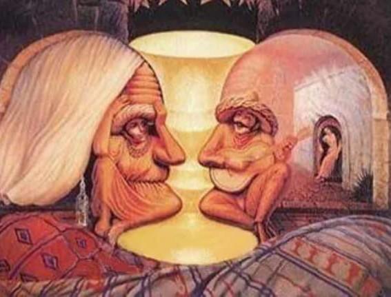 Esta Imagem Trata-se de Uma Ilusão De Óptica, Aproximem A Imagem é Prestem Bastante a Atenção! , Oque vocês Observaram nela ? 