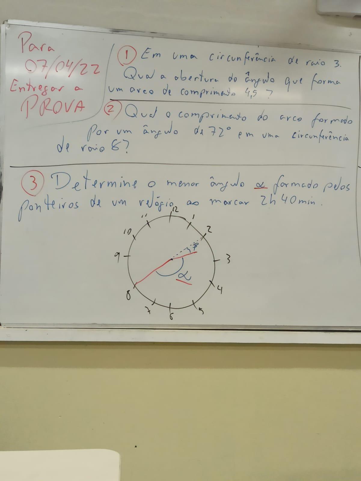 Me ajudem a responder essas questões, preciso responder ela