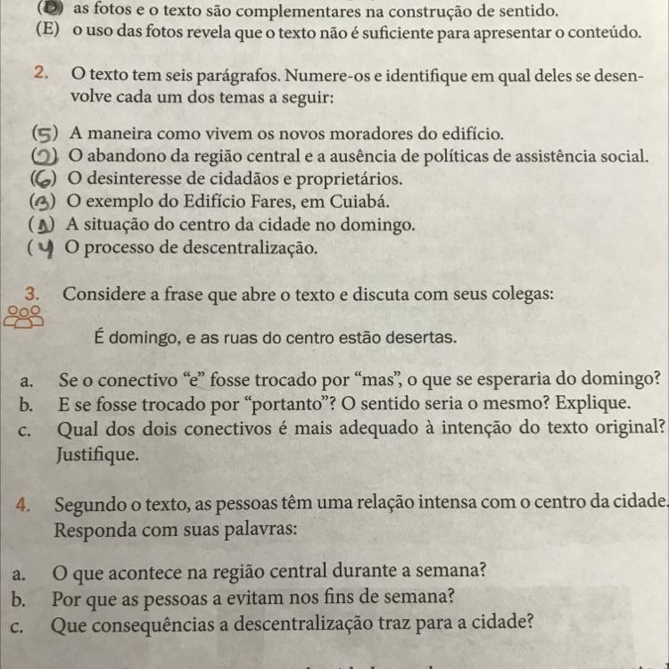 Me ajudemE domingo,e as ruas do centro estão d