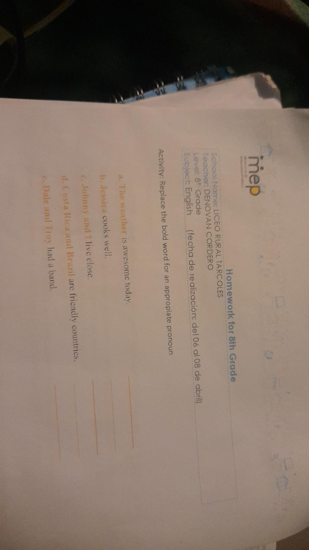 Ayuda en esta tarea es para mañana a primera hora porfa