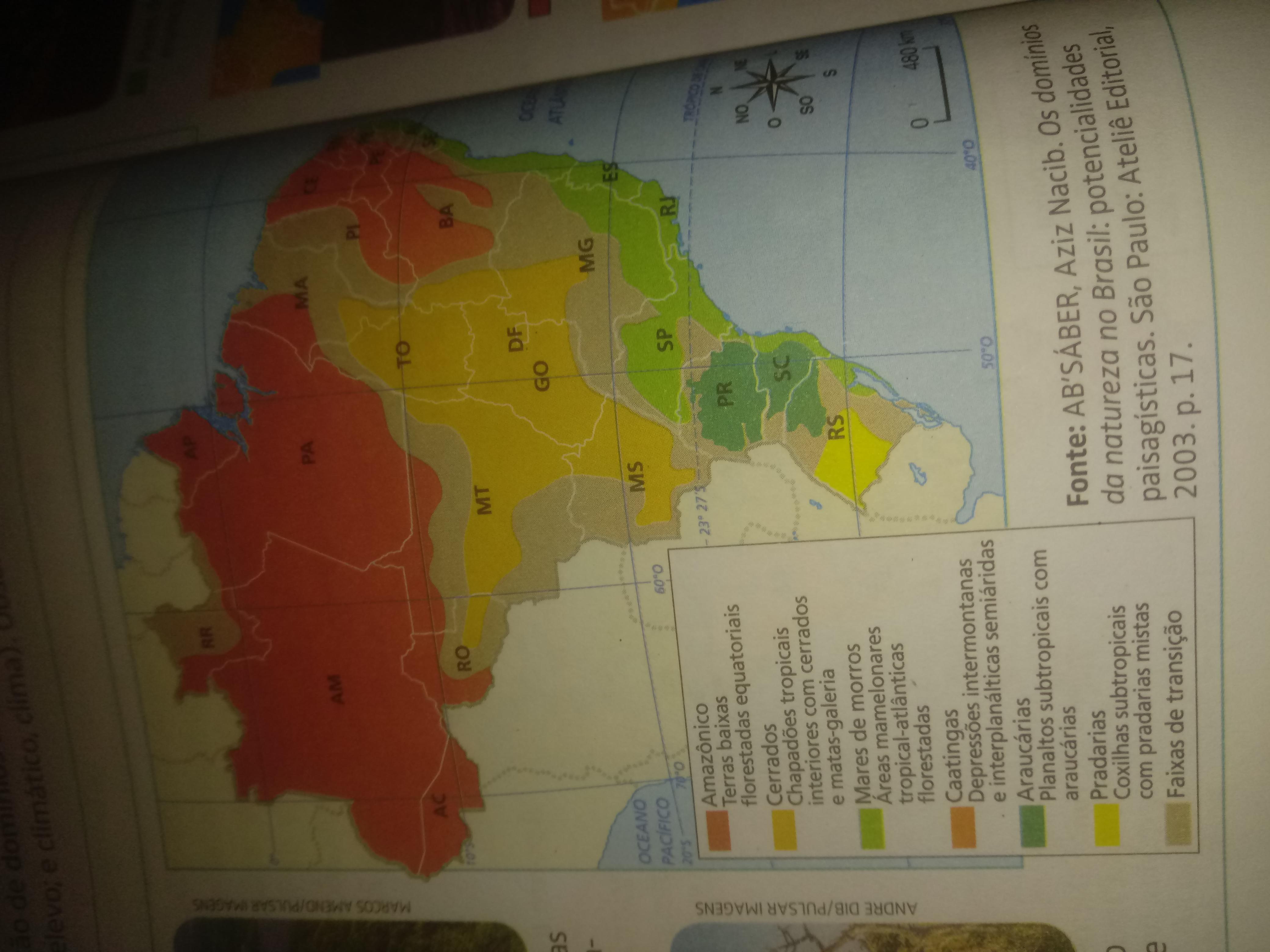 Com base no mapa da pagina 32 observe a legenda e o texto e respondaA) que divisão regional é essa ?B) enumere e indique cad